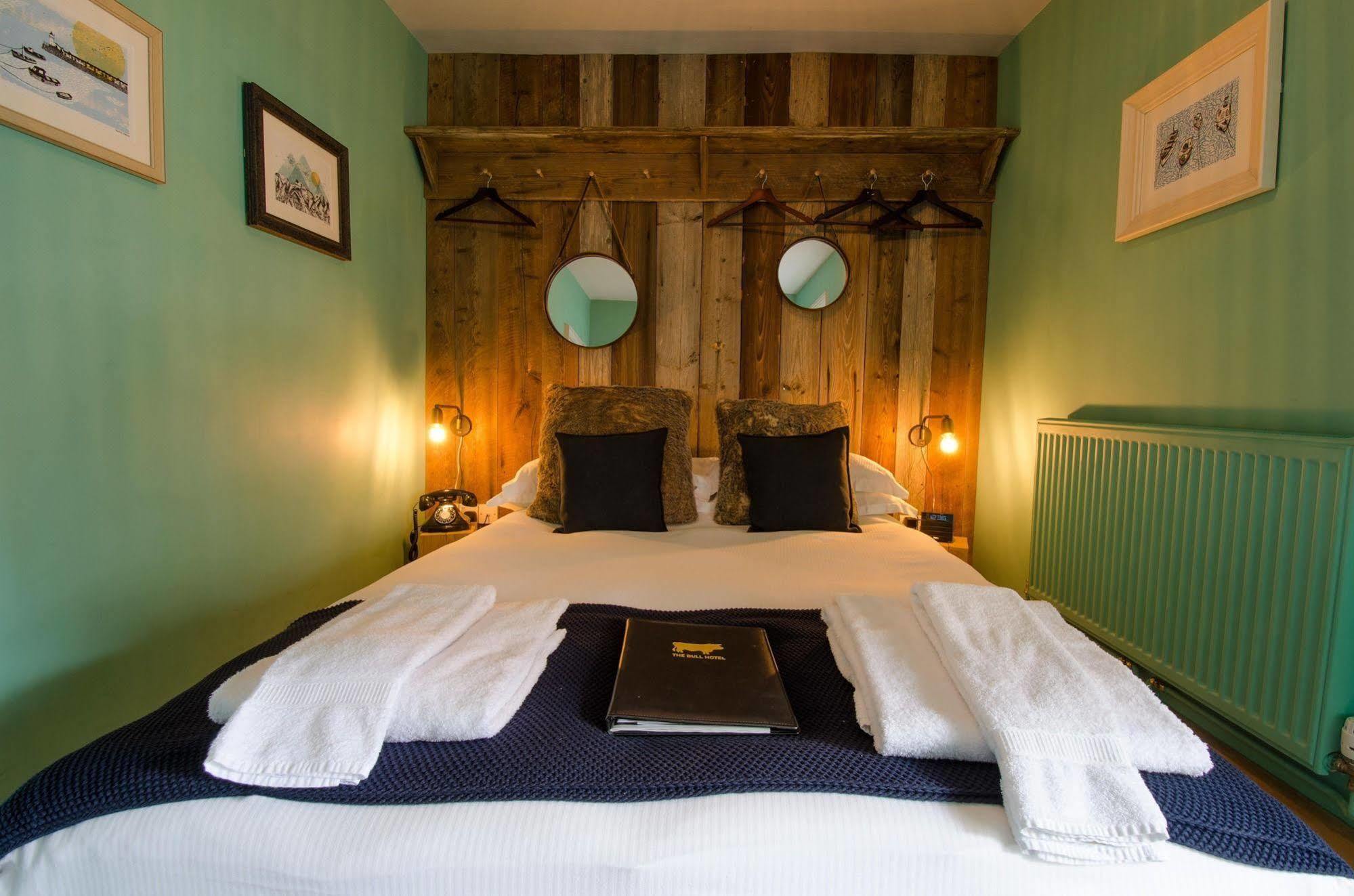 The Bull Hotel Bridport Eksteriør bilde